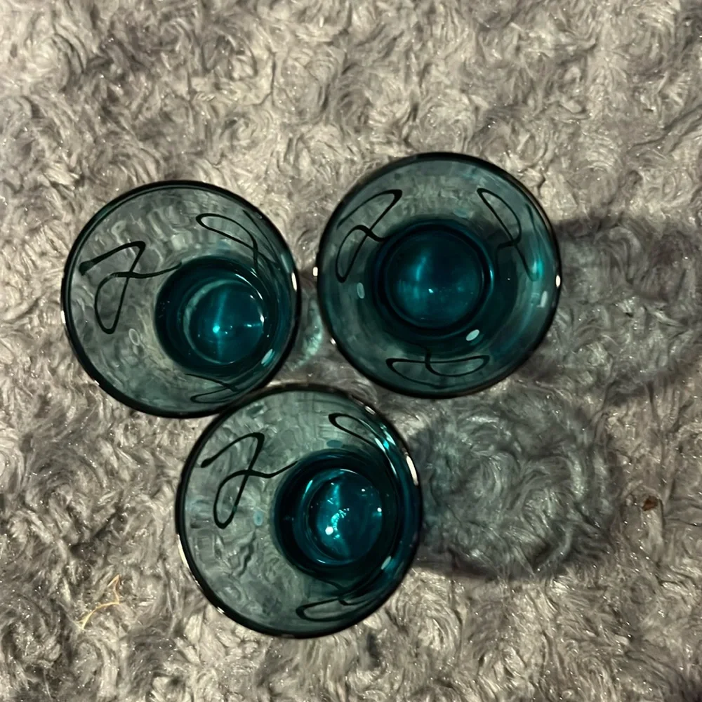 Elegant Blue and Gold Shot Glasses DL13